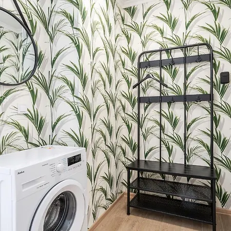 Rentplanet - Apartament Braniborska Apartamento *